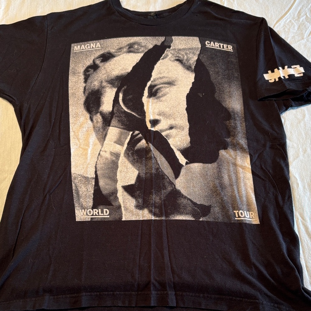 Jay Z “ Magna Carter World Tour “ Black T-Shirt , L , $15